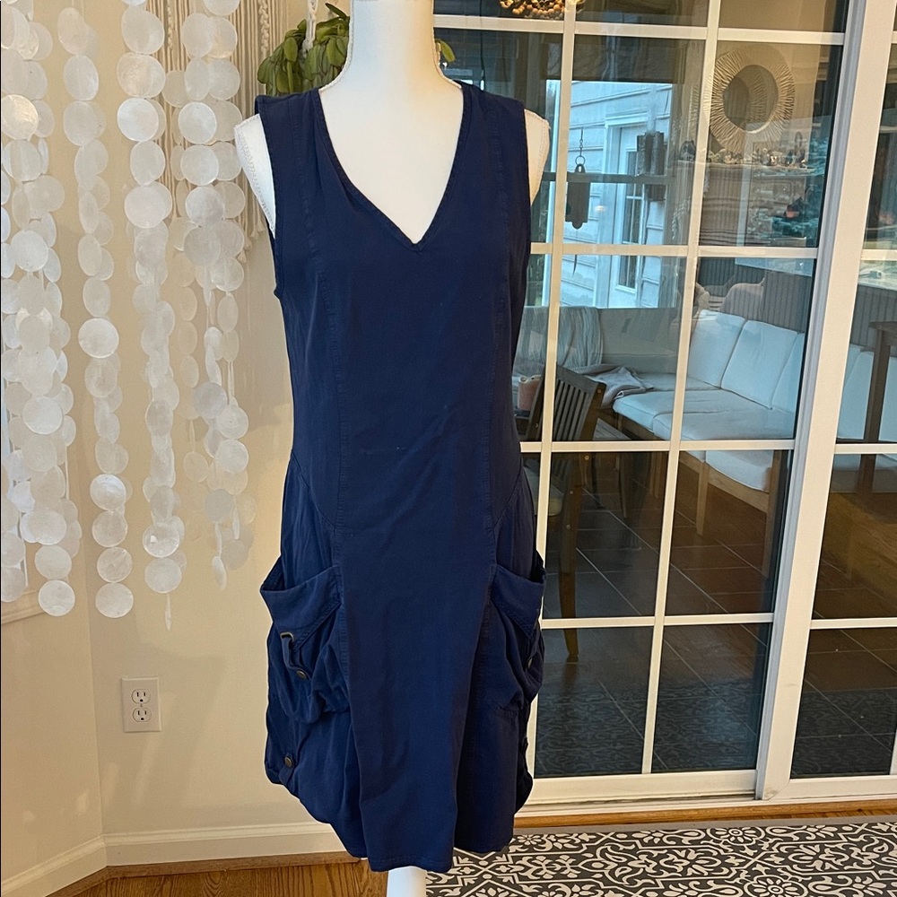 Elegant Navy Blue Rayon Sleeveless Dress